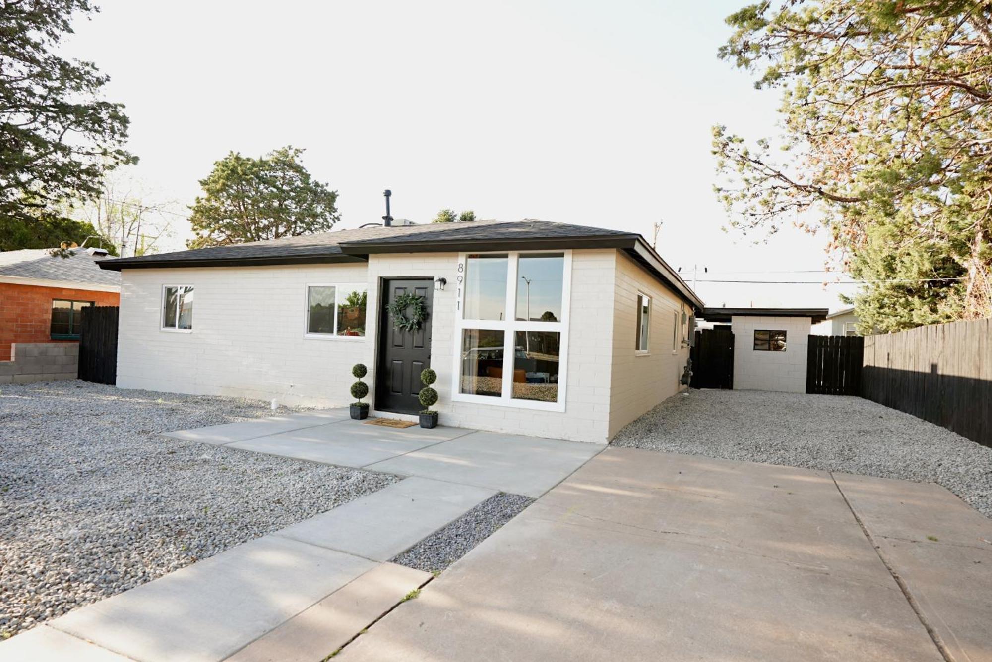 Centrally Located! Remodeled! Huge Backyard! The White House Albuquerque Extérieur photo