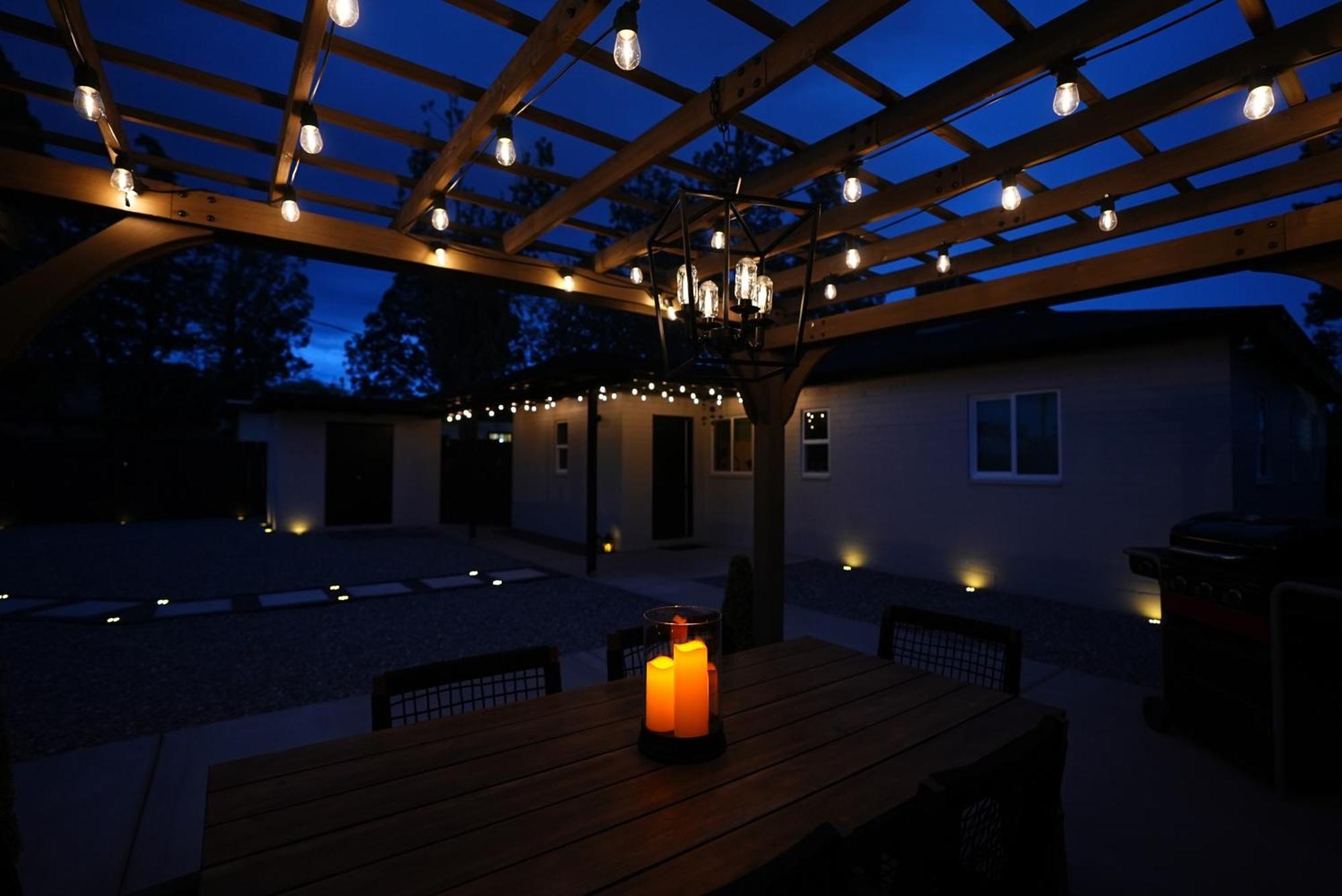 Centrally Located! Remodeled! Huge Backyard! The White House Albuquerque Extérieur photo